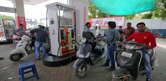 Petrol-Diesel prices have been released, check the latest rates before filling your tank