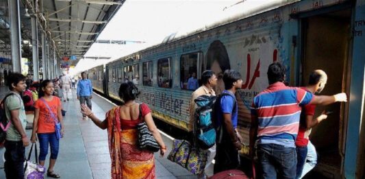 Indian Railway Rules: Know how long you can stay on railway station with platform ticket validity, know details