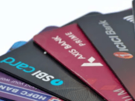 Credit Card New Charge: Axis bank to implement these selected credit cards will be charged from December 20, know details