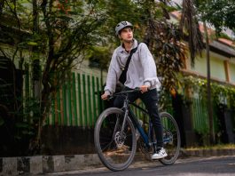 12 Benefits of Cycling, Plus Safety Tips