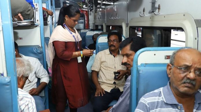 Indian Railway Rules: Senior citizens will get confirmed seats in lower berths in trains, know railways rules